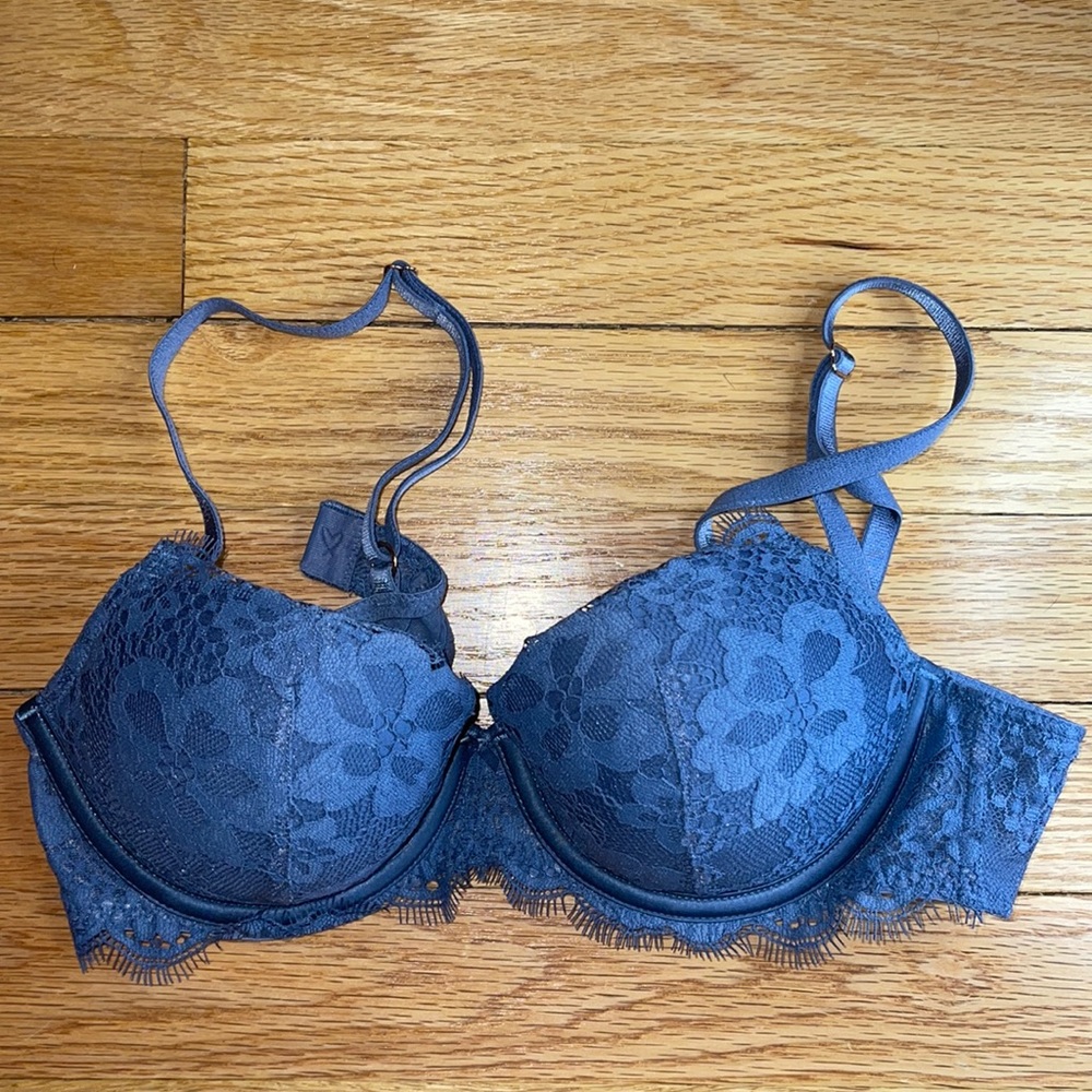 🍄3 for 25 🍄 Victoria’s Secret Bra